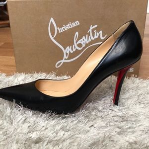 🔥FLASH SALE🔥Christian Louboutin Apostrophe Pumps